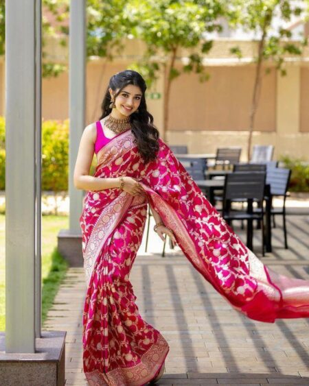 Soft Lichi Silk Saree with Rich Pallu & Jacquard Work